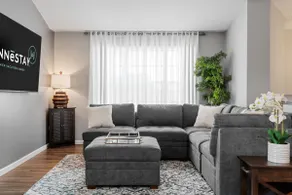 MINNeSTAY* Savanna Grove | Spacious - Image 5