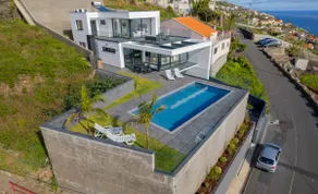 Villa Luxe by Atlantic Holiday - Image 2