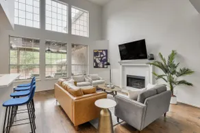 Luxurious Home w Cinema Room & Private Pool - Image 5