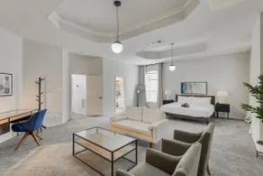 Luxurious Home w Cinema Room & Private Pool - Image 4