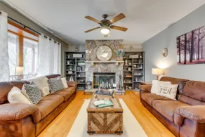 Pocono Lake House Hideaway: Hot Tub & Theater Room - Image 4