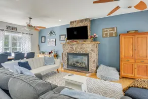 6 Mi to Mt Snow: Nature-view Home w/ Fire Pit! - Image 5