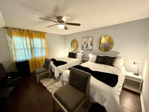 Cozy 3BR/3BA Gainesville Getaway w/ Parking - Image 2