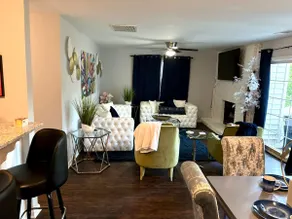 Cozy 3BR/3BA Gainesville Getaway w/ Parking - Image 5