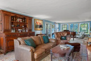 Spacious Dartmouth College Home on Occum Pond - Image 4