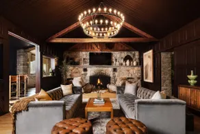 Private 37 Acre Lake Estate On 164 Acres - 11 Br - Image 2