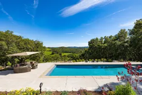 Rancho Robles by Avantstay Vineyard Villa w/ Views, Pool & Privacy - Image 5