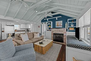 Water Street Cottage - Waterfront Destination - Image 4