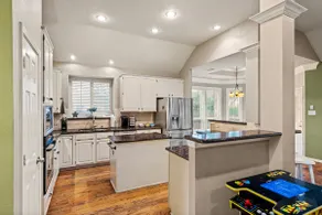 Family Home w/ Pool & Hot Tub + Huge Gameroom - Image 4