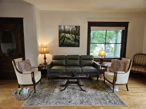 Historic home in downtown De Pere, sleeps 10 - Image 5