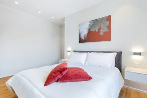 C8 Apartments: Ruby Red 03 - Image 3