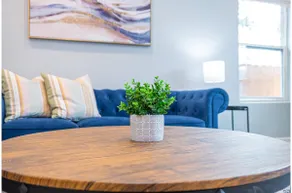 Spacious Delightful 4 BR 3 BA Close to Downtown - Image 4
