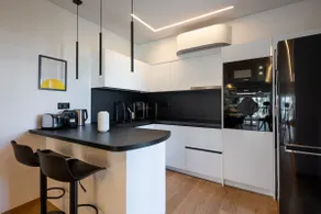Bloom - Luxury 2-Bedroom Apartment in Athens - Image 4