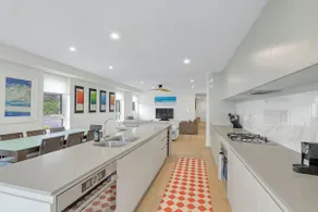 The Beach Apartment - Image 5
