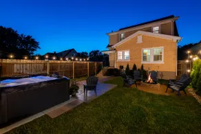 8 Min to Bourbon Fest | 6 Kings + Hot Tub - Image 2