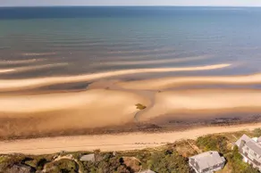 Short walk to Bayside Beach! - Image 5