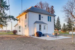 Barnes City House ~ 3 Mi to Hunting & Fishing! - Image 3