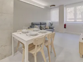 Pamplona Comfort B Apartment by Clabao - Image 5