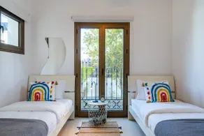 Lumina 2-Bedroom Villa and Pool in Ayia Napa - Image 4