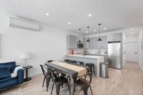 Trendy Crown Heights Abode - Image 2