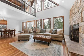 Lakefront Cabin perfect for families - Image 3