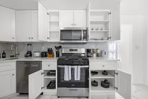 Comfy Cozy retreat - NYC & NWK w/free parking - Image 3