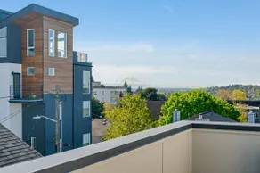 Downtown Seattle Retreat - Rooftop Deck & Views - Image 2