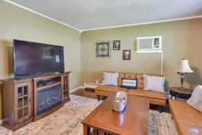 Cozy Dubois Home w/ Deck ~ 8 Mi to Treasure Lake! - Image 2