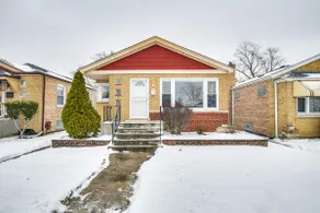 Home w/ Fenced Backyard in Chicago! - Image 3