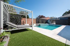 Missy's Escape - Luxe Family Entertainer Pool Spa Walk to Beach - Image 4