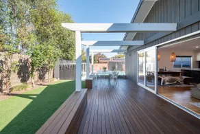 Missy's Escape - Luxe Family Entertainer Pool Spa Walk to Beach - Image 5
