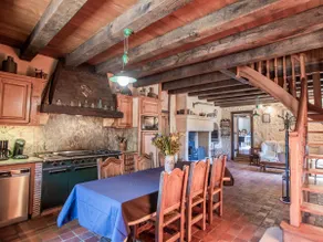 Large authentic house with private pool - Image 3