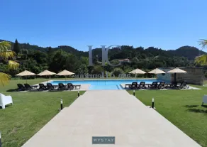Casa d'Henrique Retreat Pool and Spa - Image 4