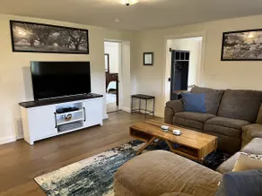 Spring Lodge - Total Renovation, new listing, 20 m - Image 4