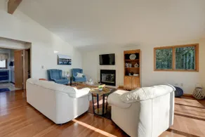 Lakeside Michigan Retreat w/ Boat Dock & Fireplace - Image 4