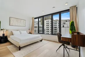 Upscale Urban Apartment Style & Comfort for Six - Image 4