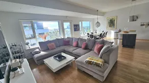 New Modern 3BR, Great View & Private Parking - Image 2