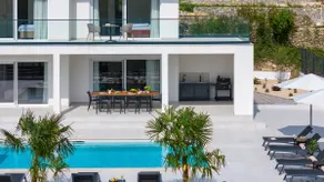 Villa Carmen with 5 en-suite bedrooms, 48 sqm pool, 8km from sea - Image 5
