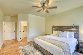 Modern King Condo Near Rapid City - Image 3