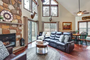 Serene Poconos Cabin w/ Hot Tub & Beach Access! - Image 4