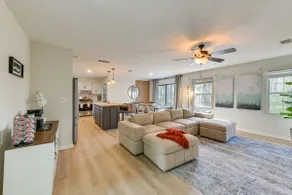 Inviting Columbus Home w/ Deck: 7 Mi to Downtown! - Image 5