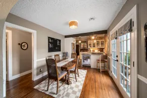 Stunning Ivy Cottage, hot tub, pets, Pickle Ball - Image 4