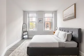 City Center -2 Queens 1 Twin Bed | GlobeNest - Image 4