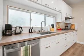 Elegant Midtown Getaway - Image 3