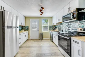 A Charming Cottage Retreat for Your Next Getaway! - Image 2