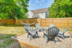Charming Oak Island Beach House w/ Fire Pit & Yard - Image 2