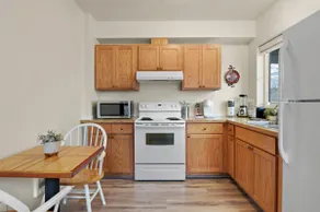 Maple Manor Urban Retreat - Image 2