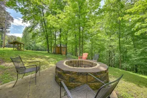 Access to Rough River Lake! Family Home w/ Deck - Image 5
