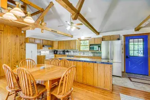 Historic Clark Cabin w/ Deck & Fishing Pond Access - Image 3