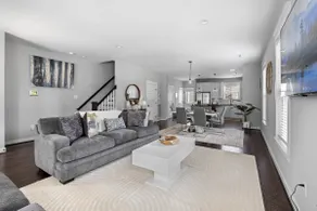 Spacious Duplex, Near VCU, 5 Free Parking, Fenced - Image 5